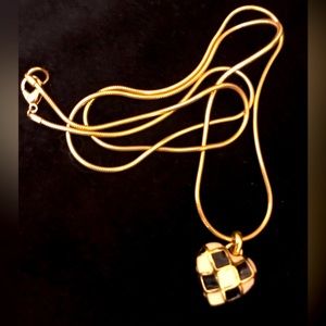 VINTAGE IVORY BLACK GOLD LONG HEART ENAMEL DAMIER CHECKERED PENDANT NECKLACE